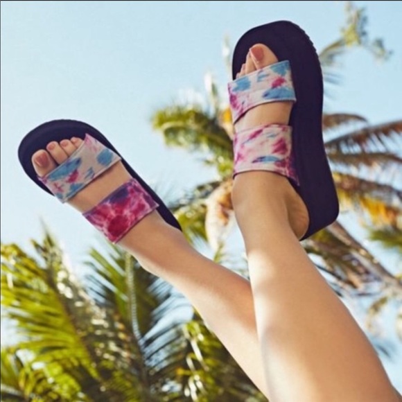 Urban Outfitters Ava Tie Dye Platform Sandals - Picture 3 of 4